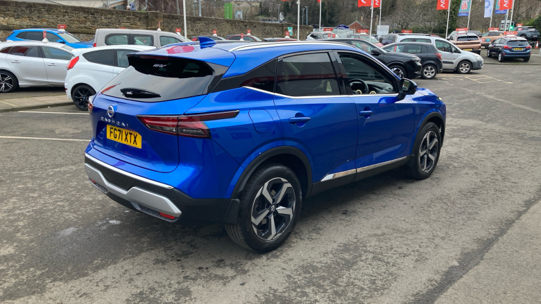 Nissan Qashqai 1.3 DiG-T MH 158 Premiere Edition 5dr Xtronic Petrol Hatchback